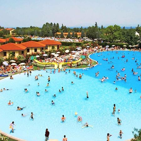 Camping Bella Italia In Peschiera Del Garda - Gardasee Διαμέρισμα Εξωτερικό φωτογραφία